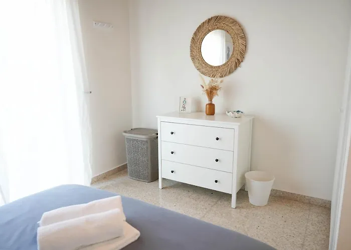 Ocean Blue House 17 *