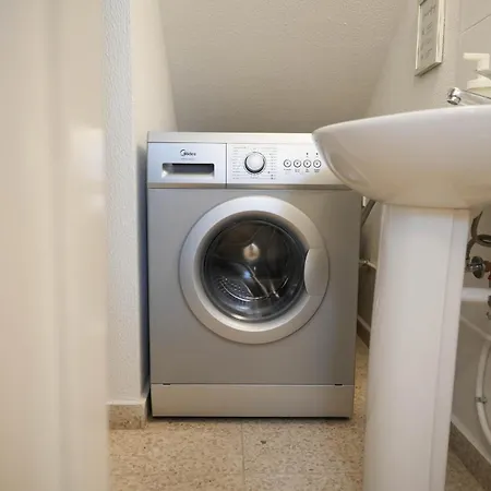 Ocean Blue House 17 * Meneou